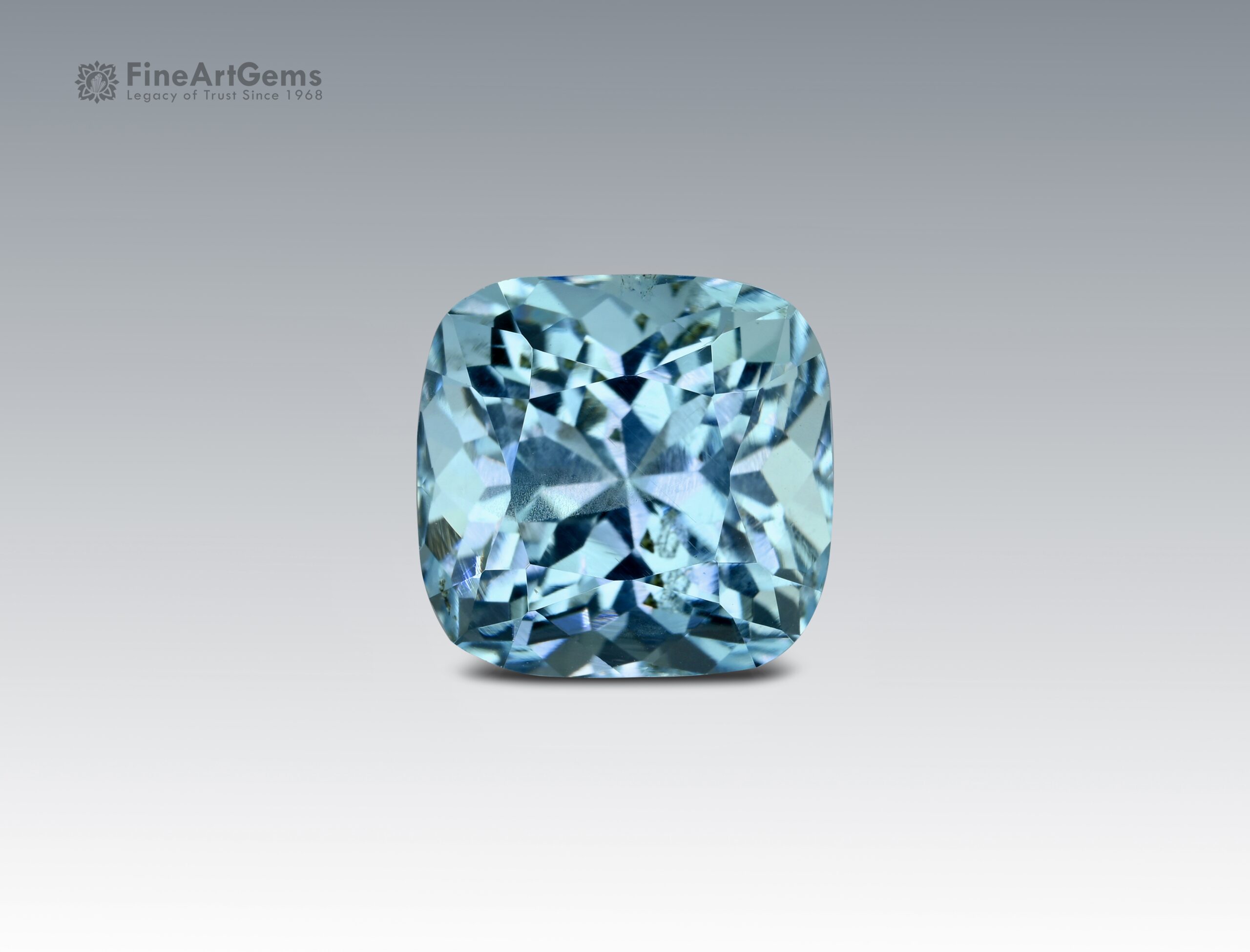 5.4 Carats Marvelous Vivid Blue Aquamarine Natural Gemstone