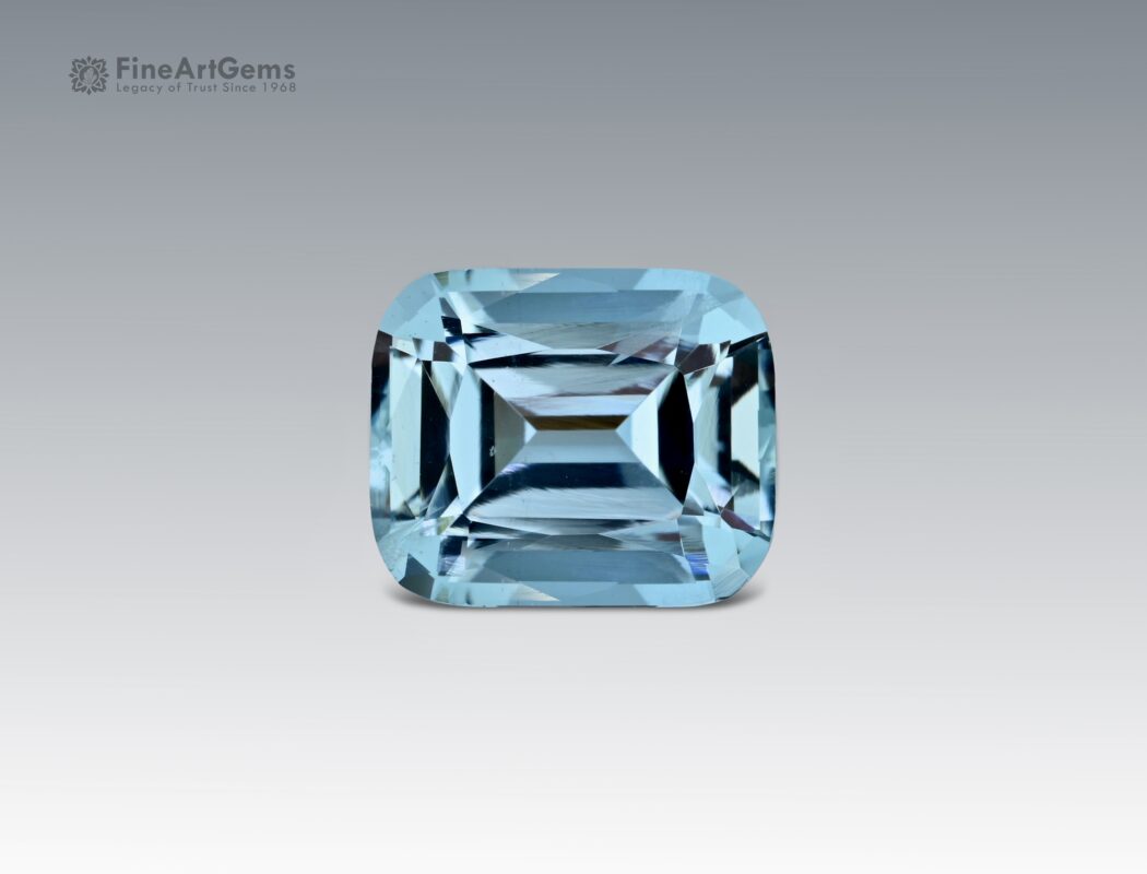 4.95 Carats Stunning Sky Blue Color Aquamarine Gemstone