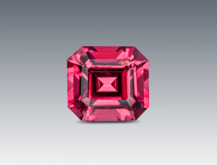 1.35 Carats Gorgeous Rhodolite Garnet Gemstone from Africa