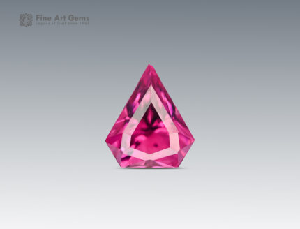 kite cut rhodolite garnet 0.80 carat hot pink gemstone from Africa, eye clean