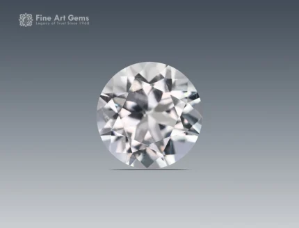 Round cut natural quartz gemstone 3.15 carat, white color, untreated, Pakistan